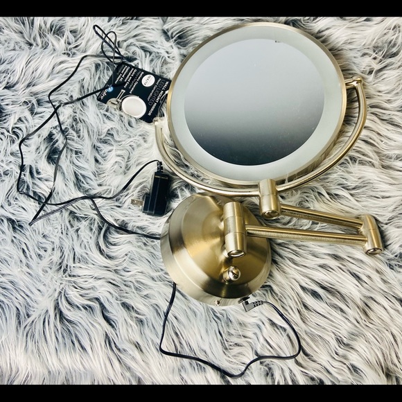 Zadro™ 10X/1X Dual-Sided Round LED Lighted Wall Mount Mirror in Polished Nickel - Picture 8 of 10